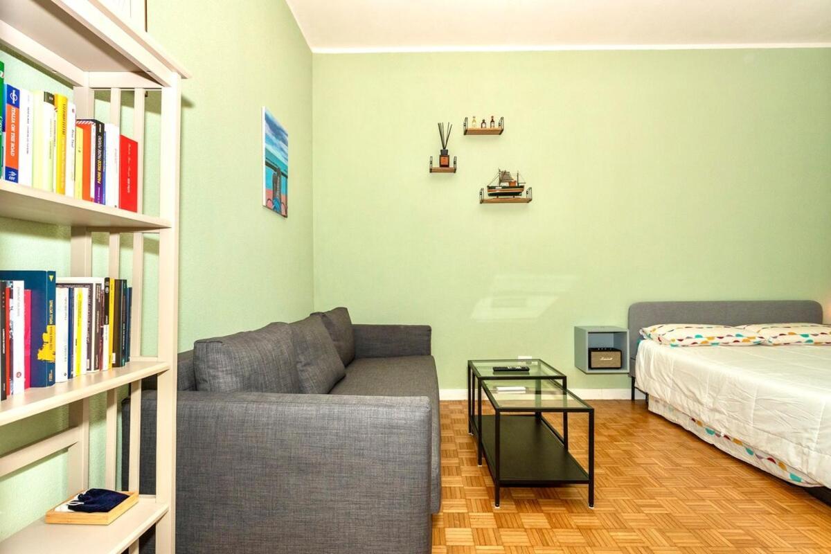 Cozy One-bedroom In Mailand